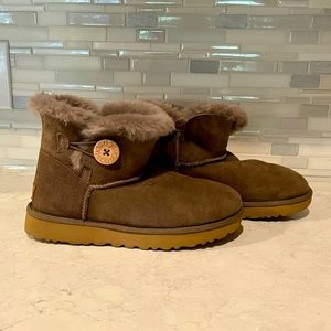 UGG Mini Bailey Button Boots